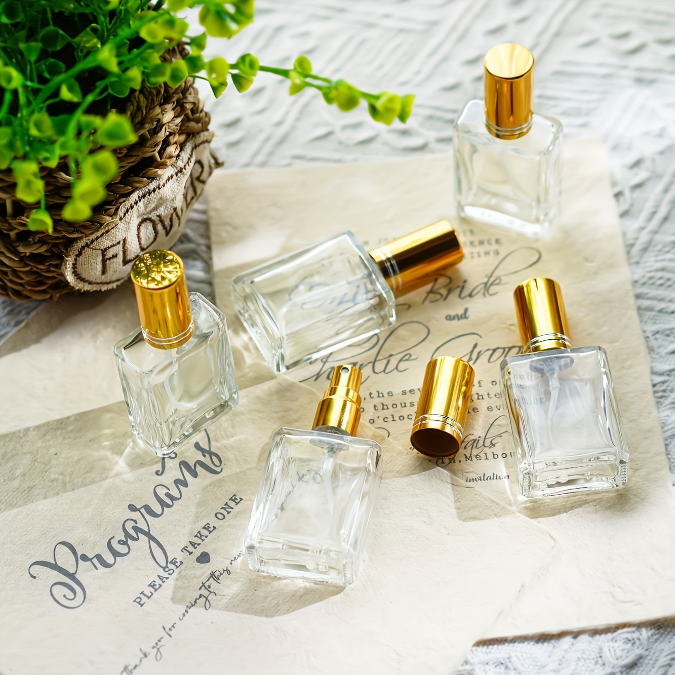 12 sztuk + 6 akcesoriów 15 ml  – Perfume Fragrance Vending Machine recenzja i cena