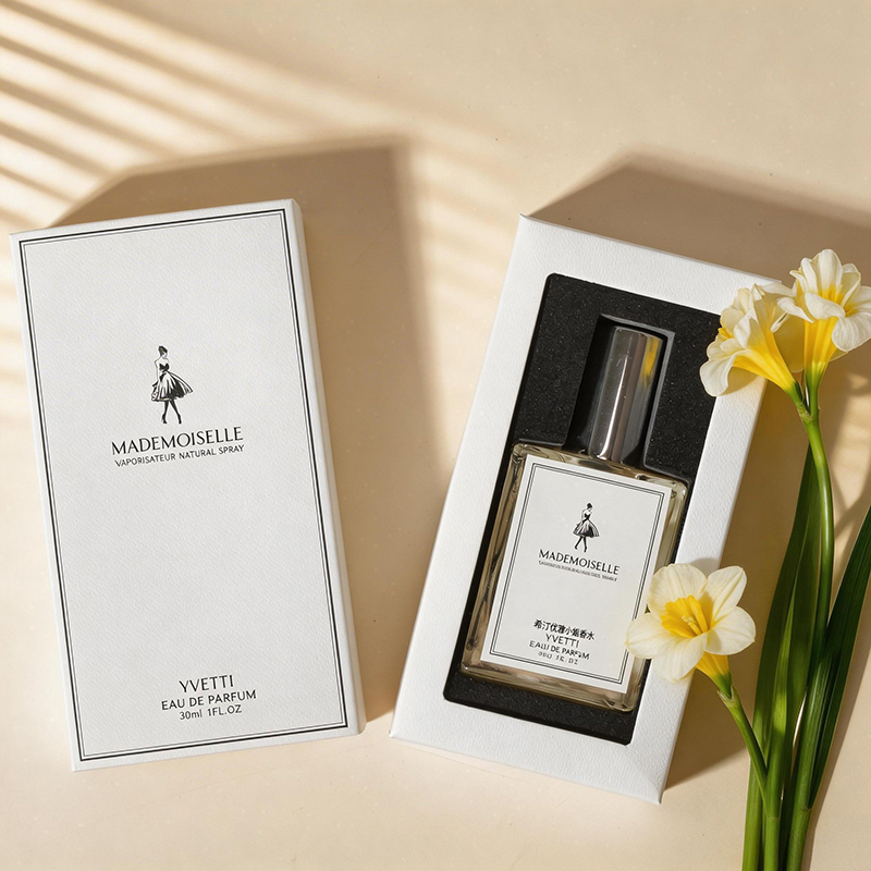 Perfumy damskie Mademoiselle C – Perfume Aqua Fragrance recenzja i cena